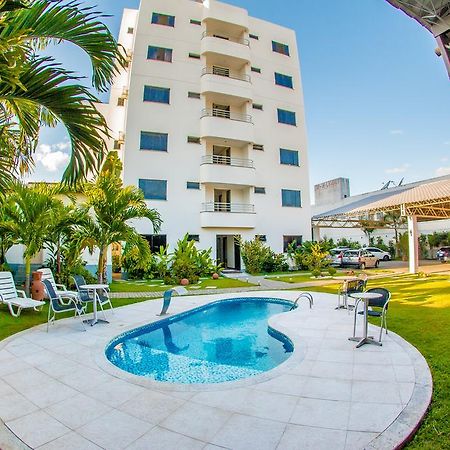 Hotel Oceania Eunapolis Exteriör bild